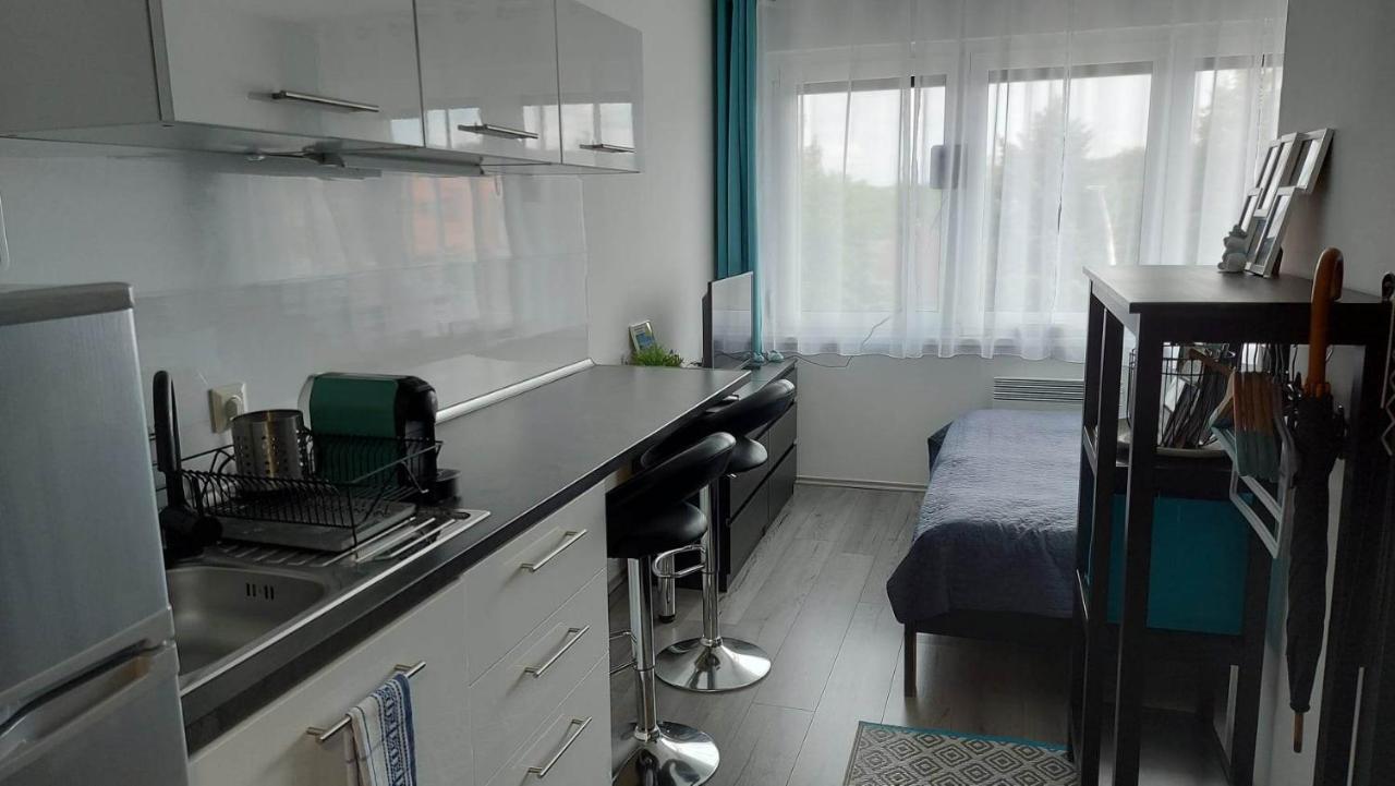 Kiss Apartman Juventus บาลาตอนเฟิลด์วาร์ ภายนอก รูปภาพ